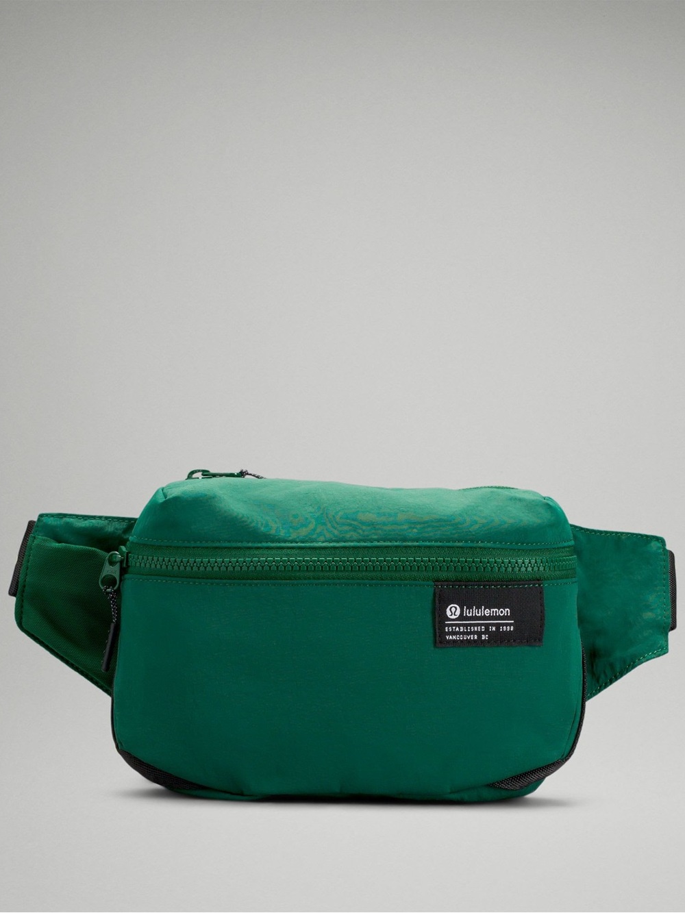 Lululemon clean lines green belt bag